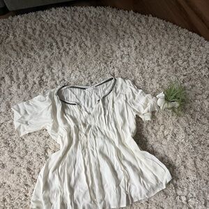 Velvet by Graham & Spencer White Blouse with Black Trim